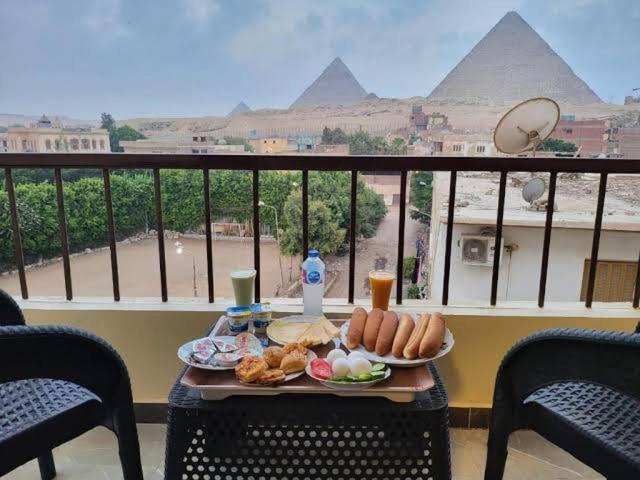 Mak Pyramids View Hotel Kafrat al Jabal Bagian luar foto